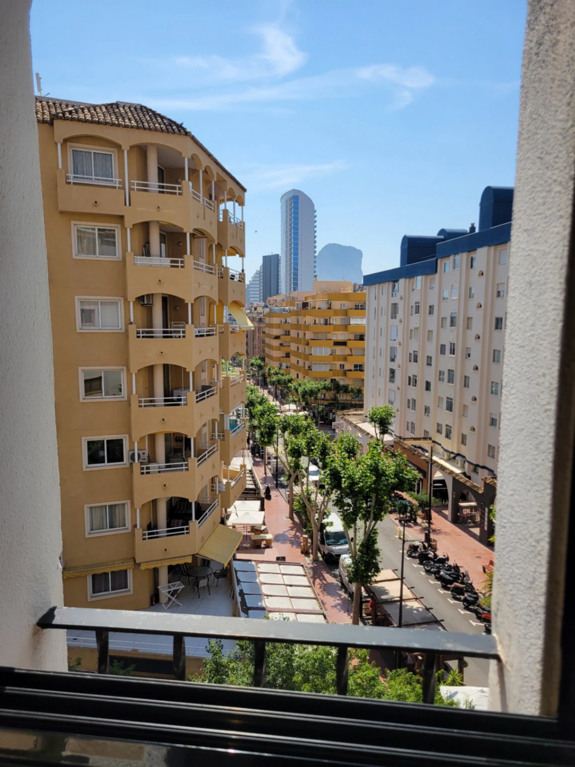 APARTAMENTO MUY CENTRICO EN CALPE