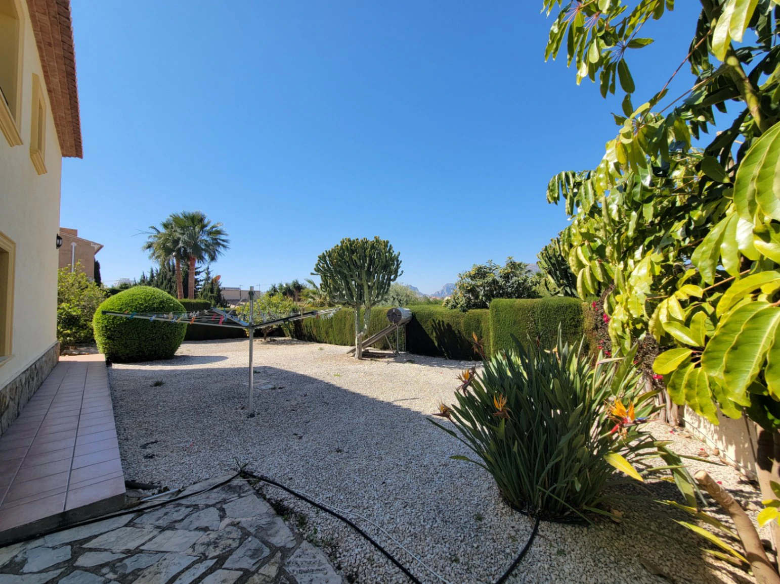 VILLA UBICADA EN MUY BUENA ZONA
