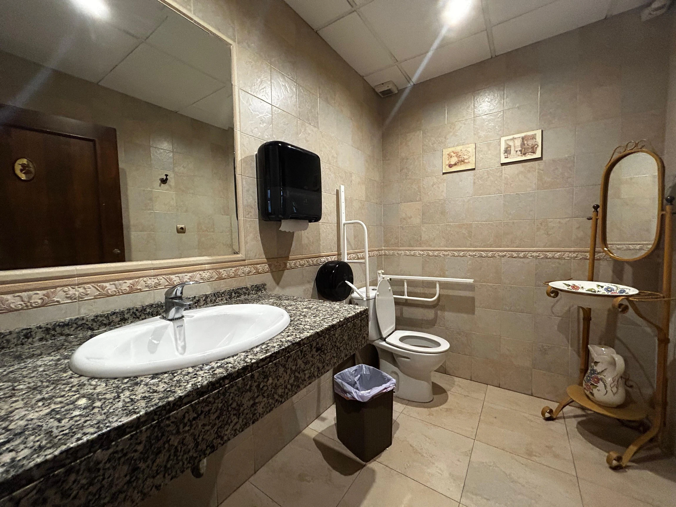 Venta. Local comercial en Calpe
