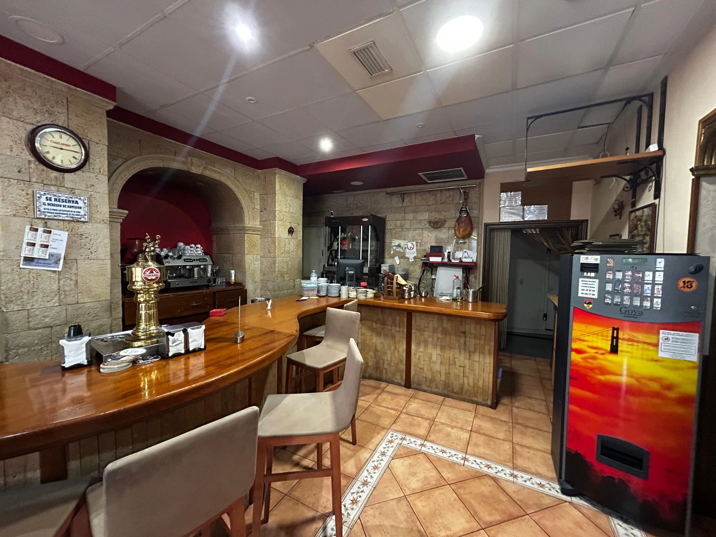 Venta. Local comercial en Calpe