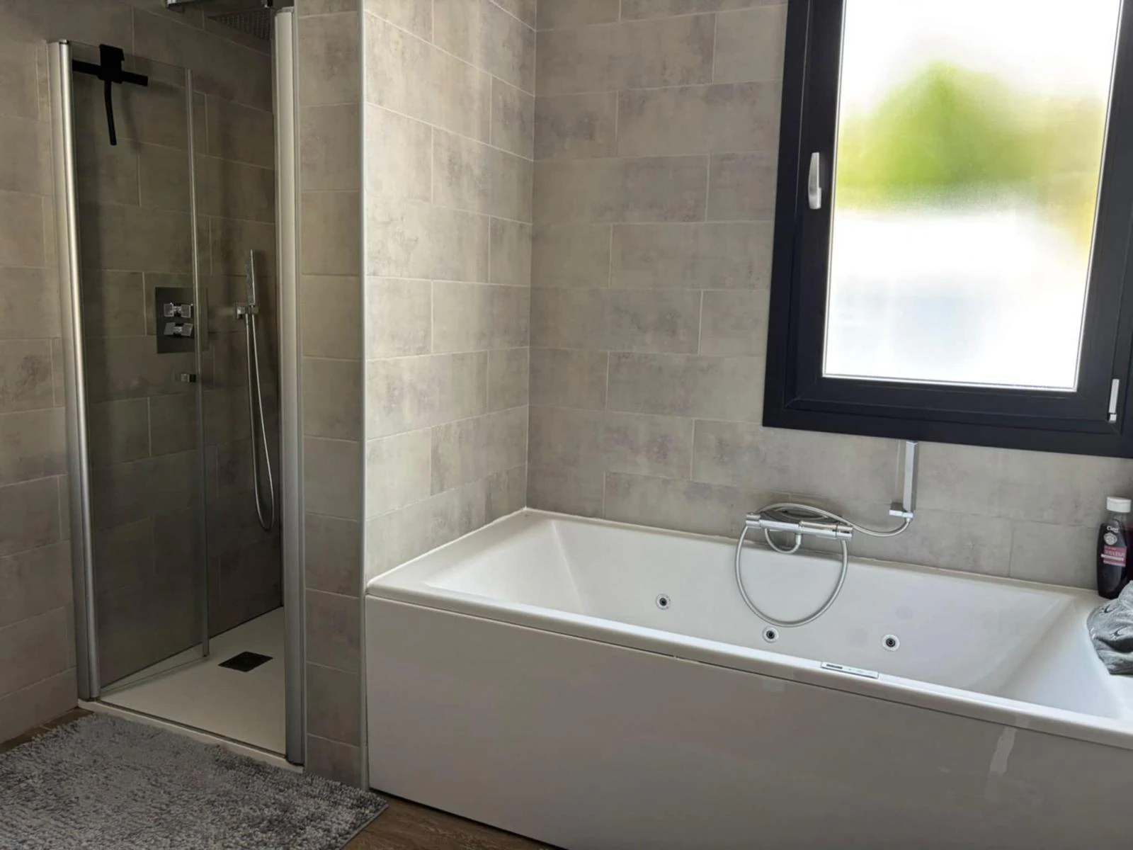 Exclusiva villa de lujo con diseño ibicenco, piscina, spa y apartamento de invitados en Calpe