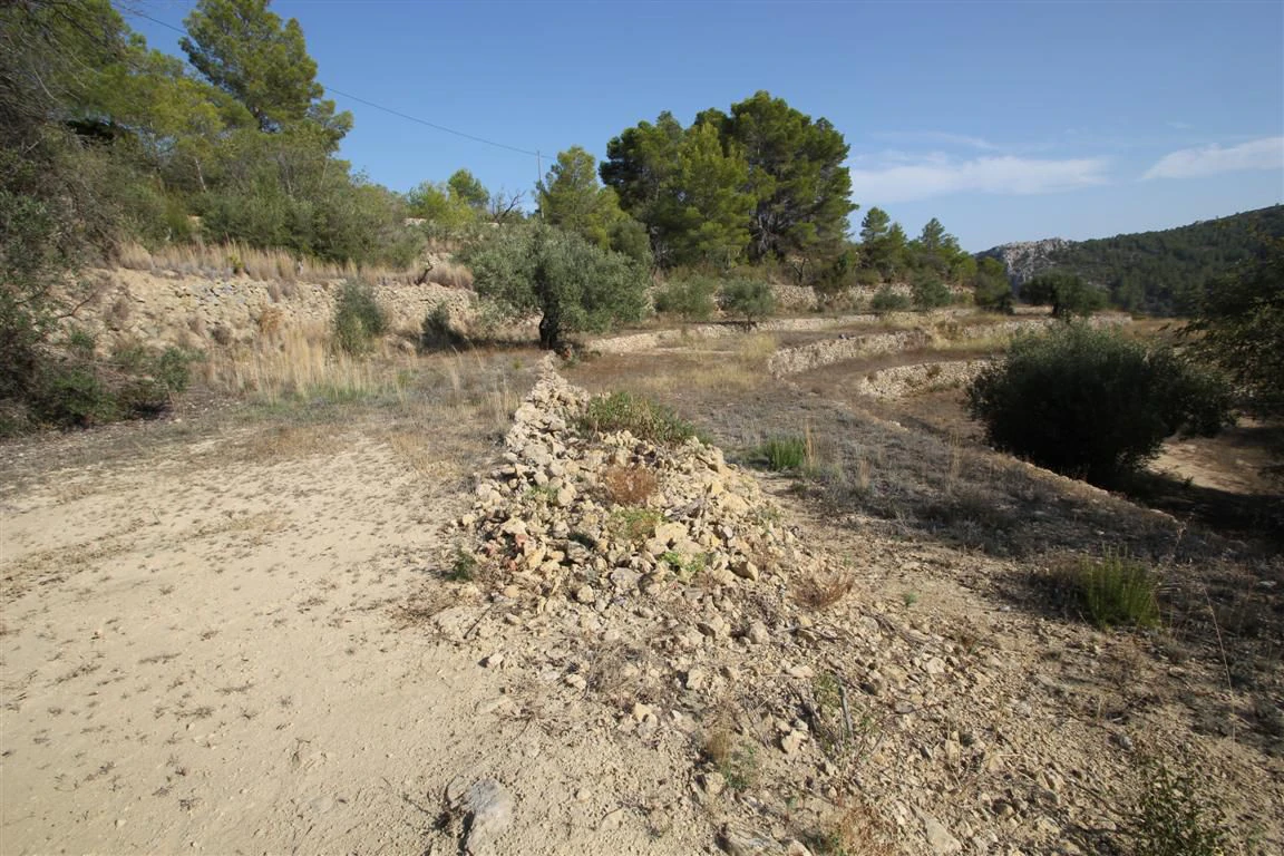 Parcela en venta en Pinos, Benissa, Alicante