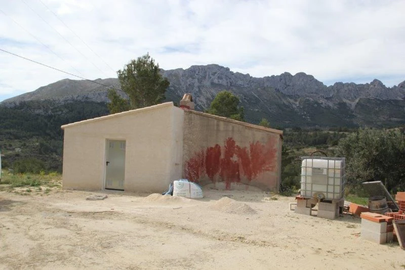 Parcela en venta en Pinos, Benissa, Alicante