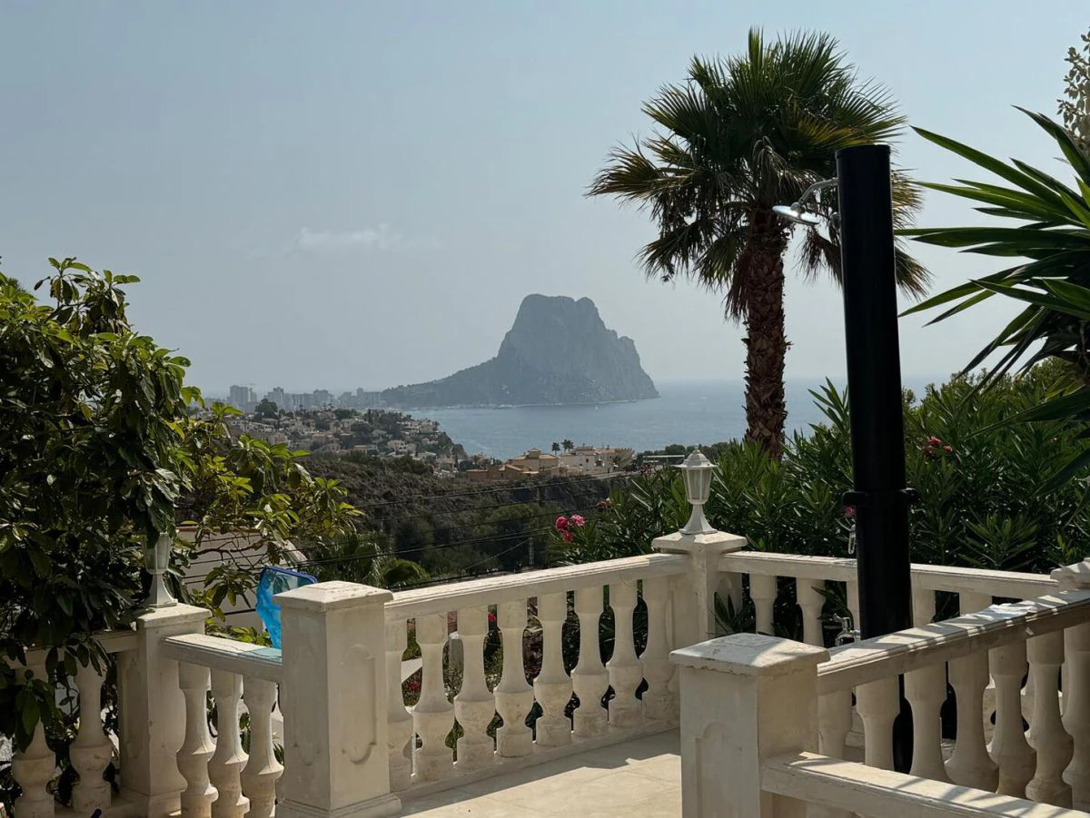 Villa en venta en Maryvilla, Calpe, Alicante
