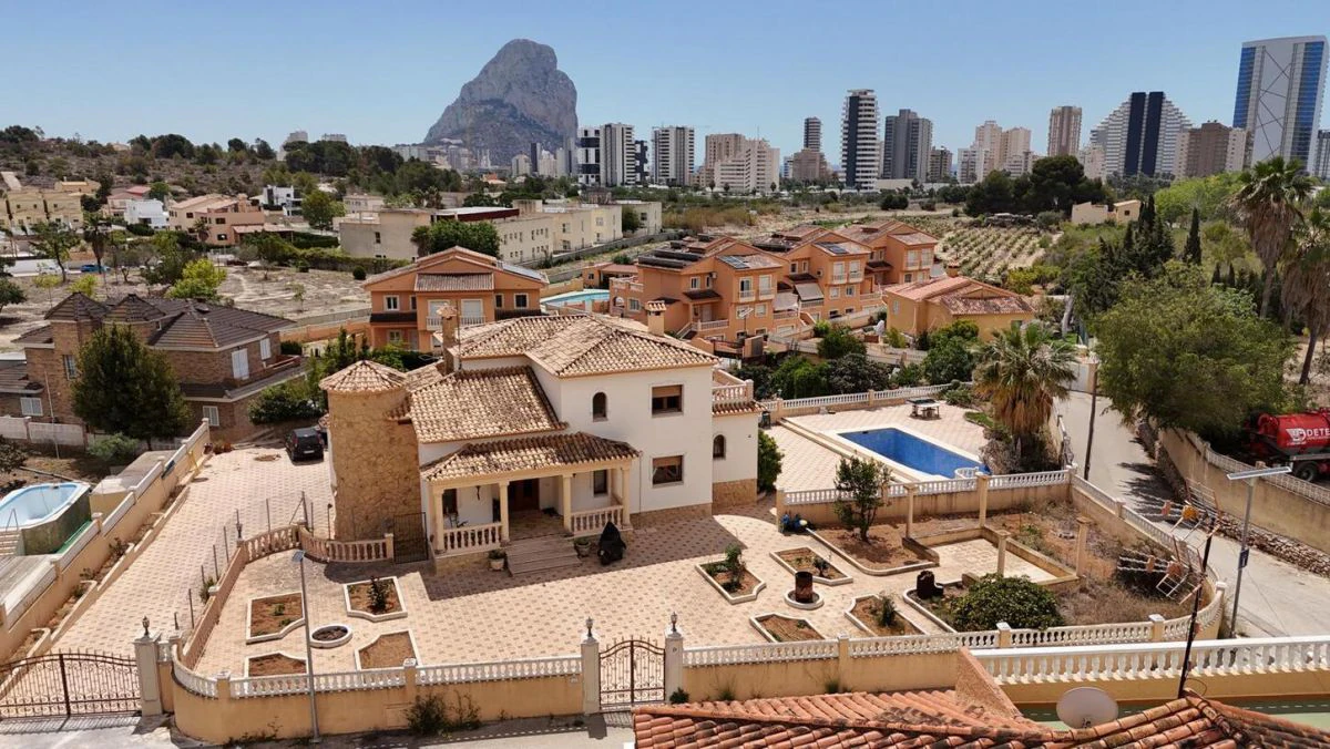Villa en venta en Pla Senieta, Calpe, Alicante