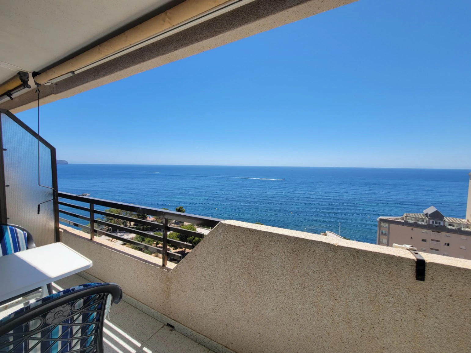 11985 - APARTAMENTO CON VISTAS AL MAR CON MUY BUENA UBICACION