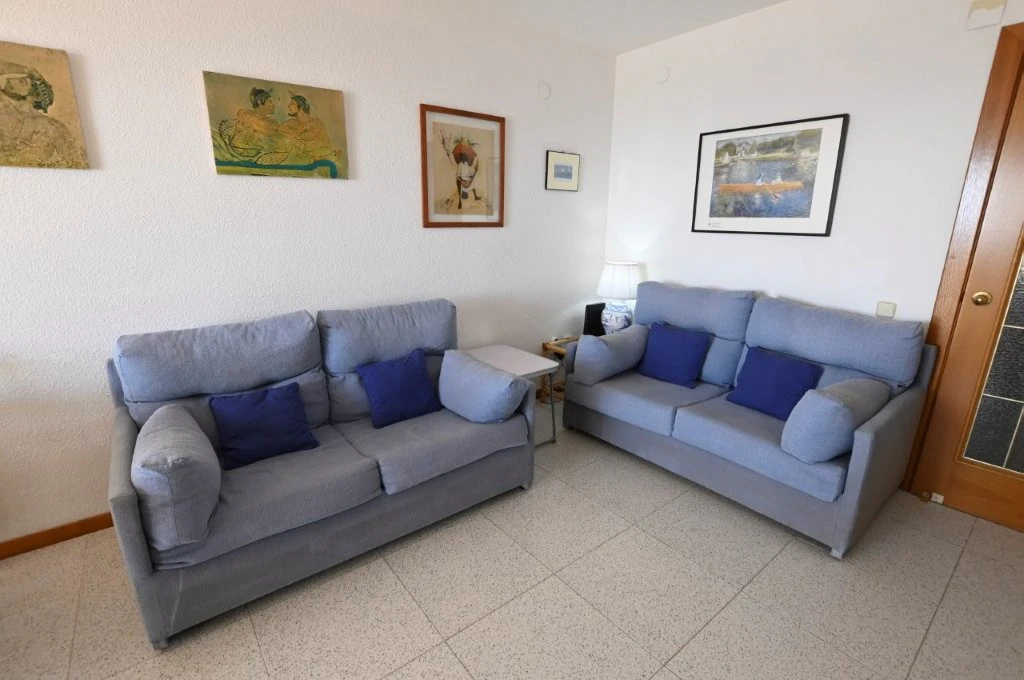 WOHNUNG ERSTER REIHE IN SEHR GUTER LAGE
