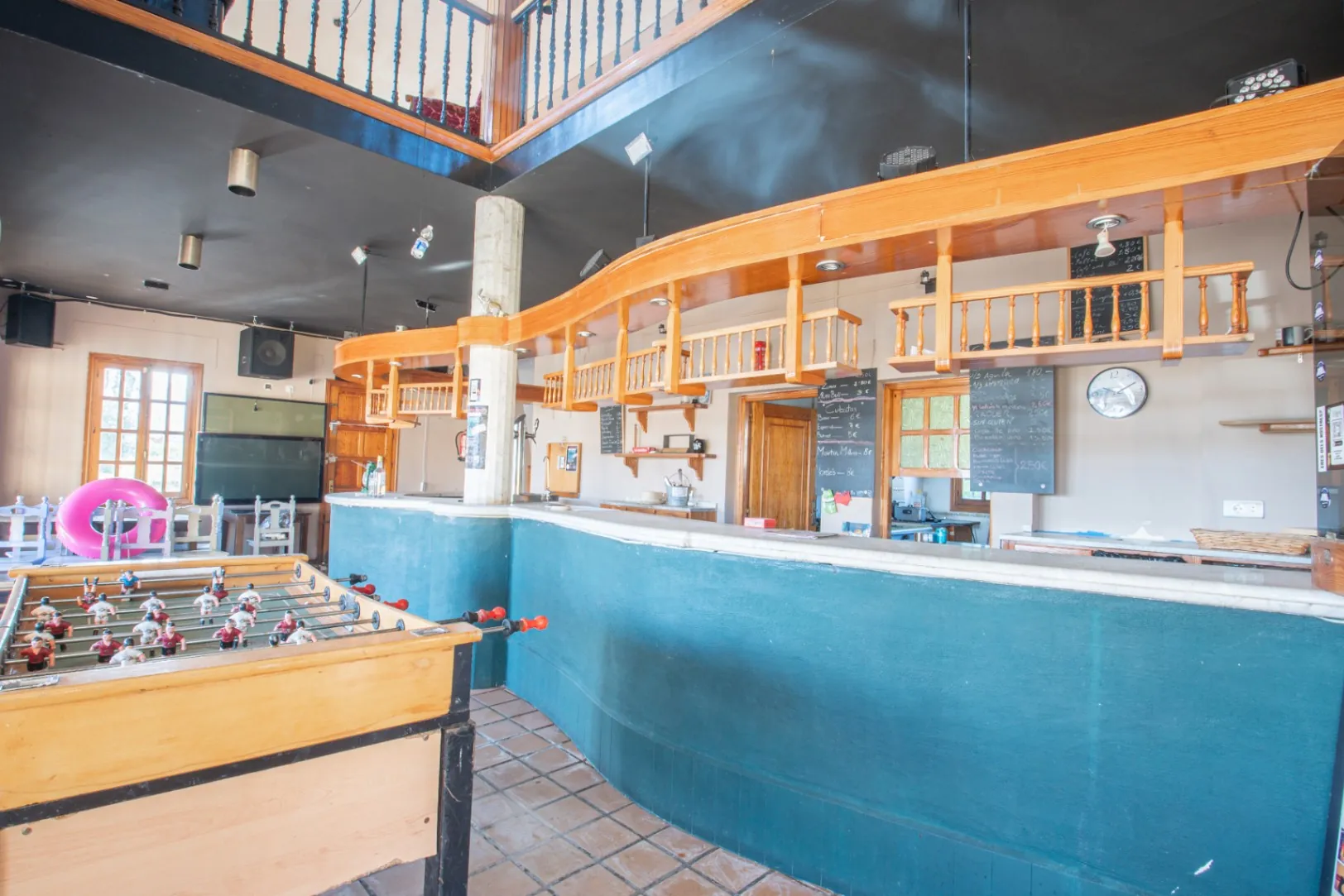 Commercieel Restaurant & Bar Te Koop in Sanet y Negrals – Landmark Pand met Parkeerplaatsen