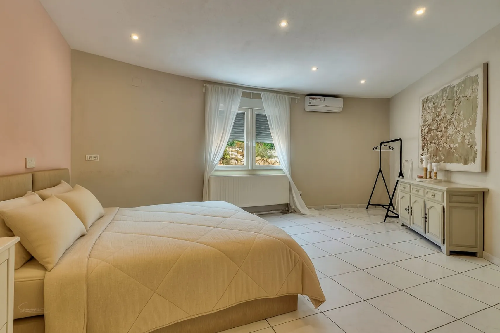 Villa for sale in Lliber:  Multigenerational, spacious