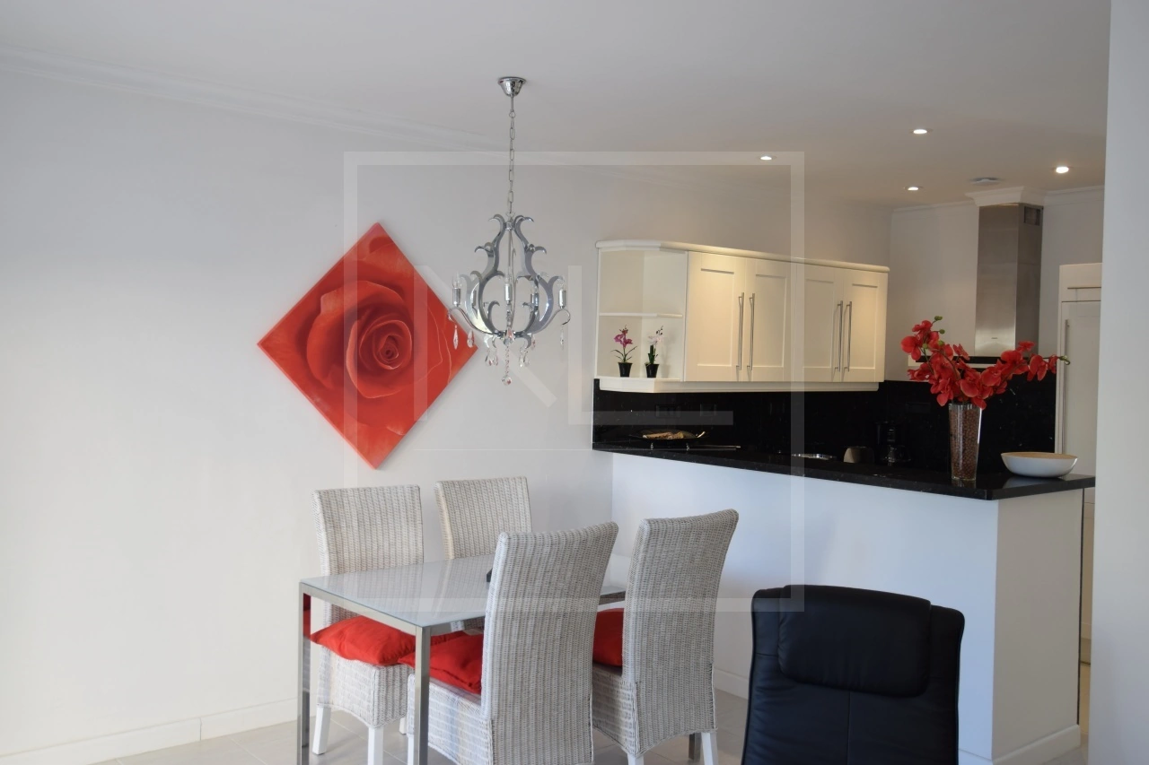 2 bedroom 2 bathroom Managed Complex Apartment For Sale in Benissa Costa