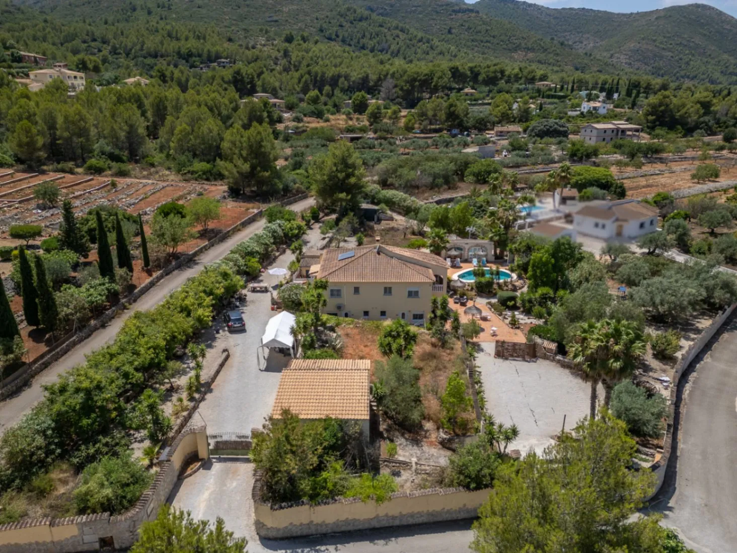 Villa for sale in Lliber:  Multigenerational, spacious