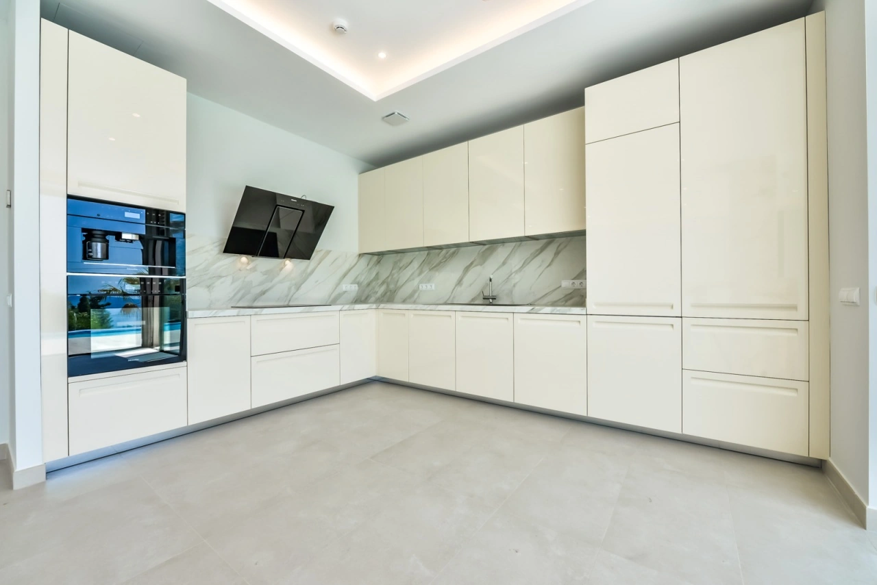 6 slaapkamer, 6 badkamer Villa te koop in Calpe