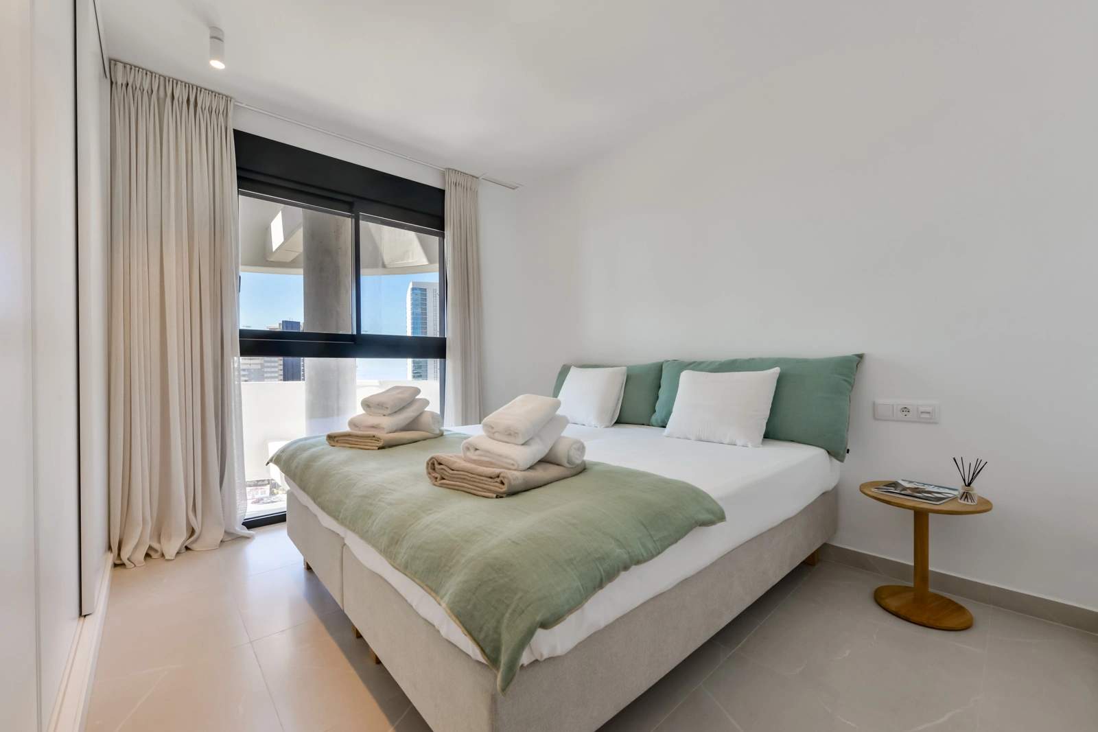 APPARTEMENT MET ZEEZICHT IN CALPE