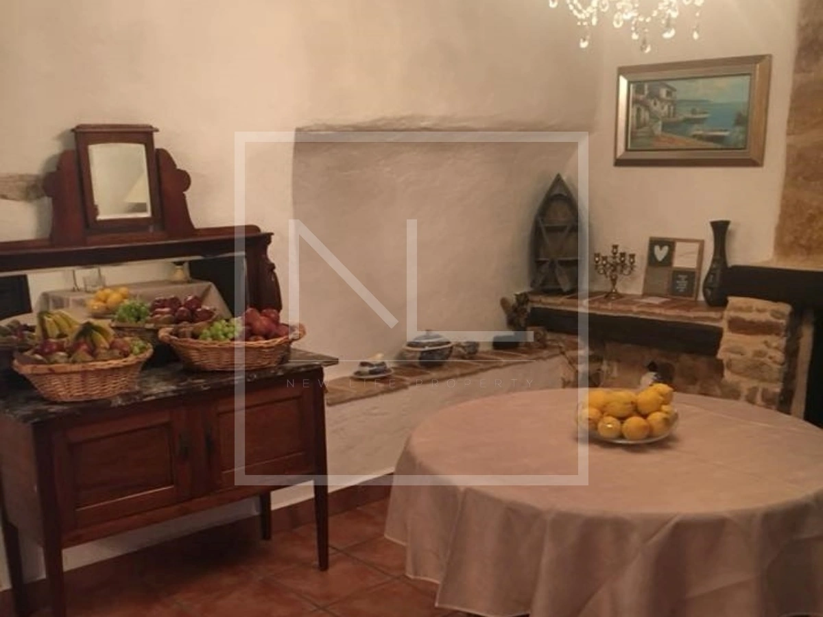 Luxe Villa Te Koop in Benissa met 8 Slaapkamers en Zwembad