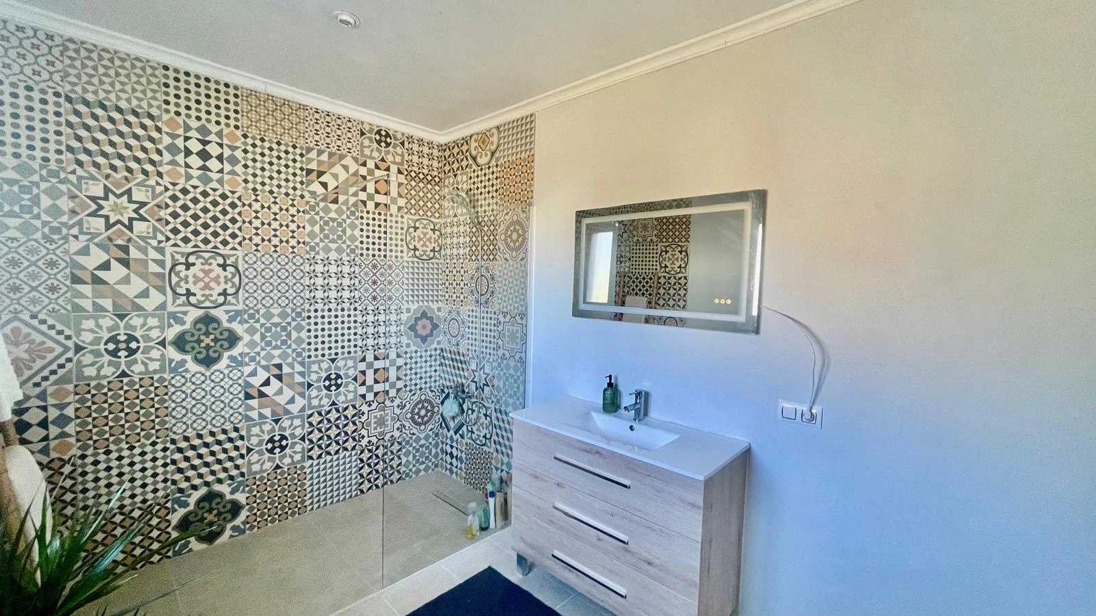 Villa for sale in Lliber:  Multigenerational, spacious
