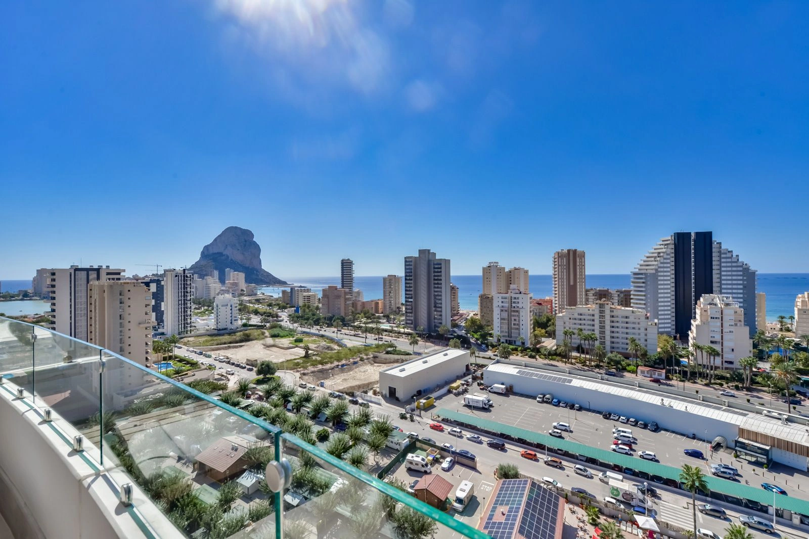APPARTEMENT MET ZEEZICHT IN CALPE