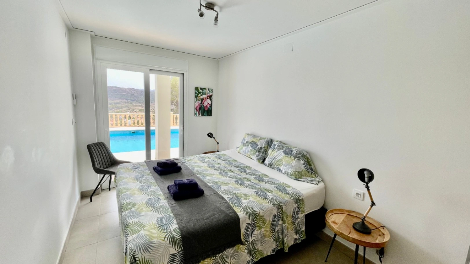 For sale in Alcalali: Modern and elegant