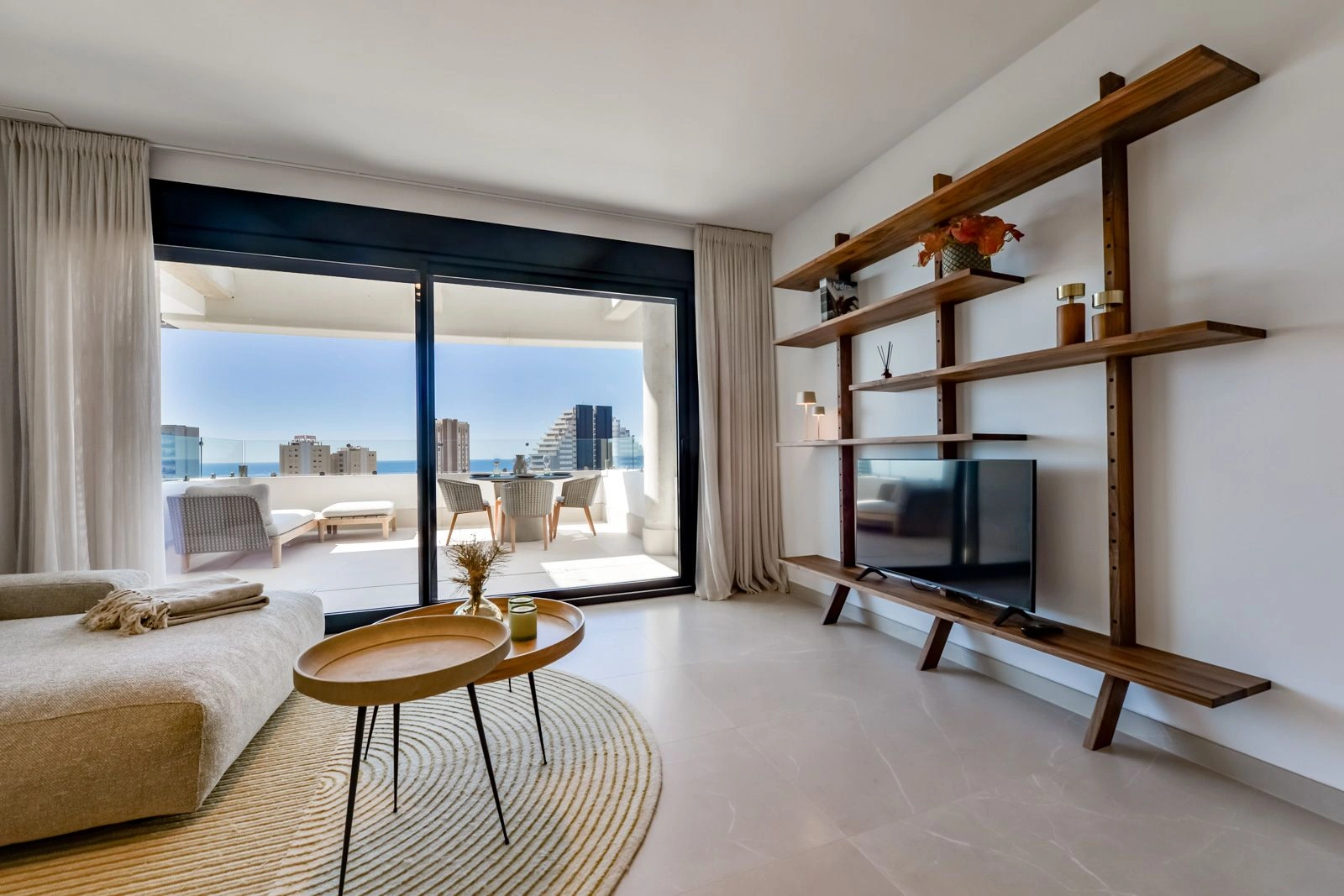APPARTEMENT MET ZEEZICHT IN CALPE