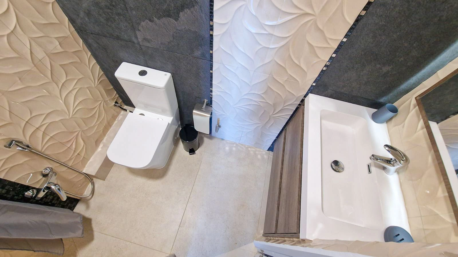 Spacious 4-Bedroom Villa for Sale – 820 m Plot | Costa Blanca