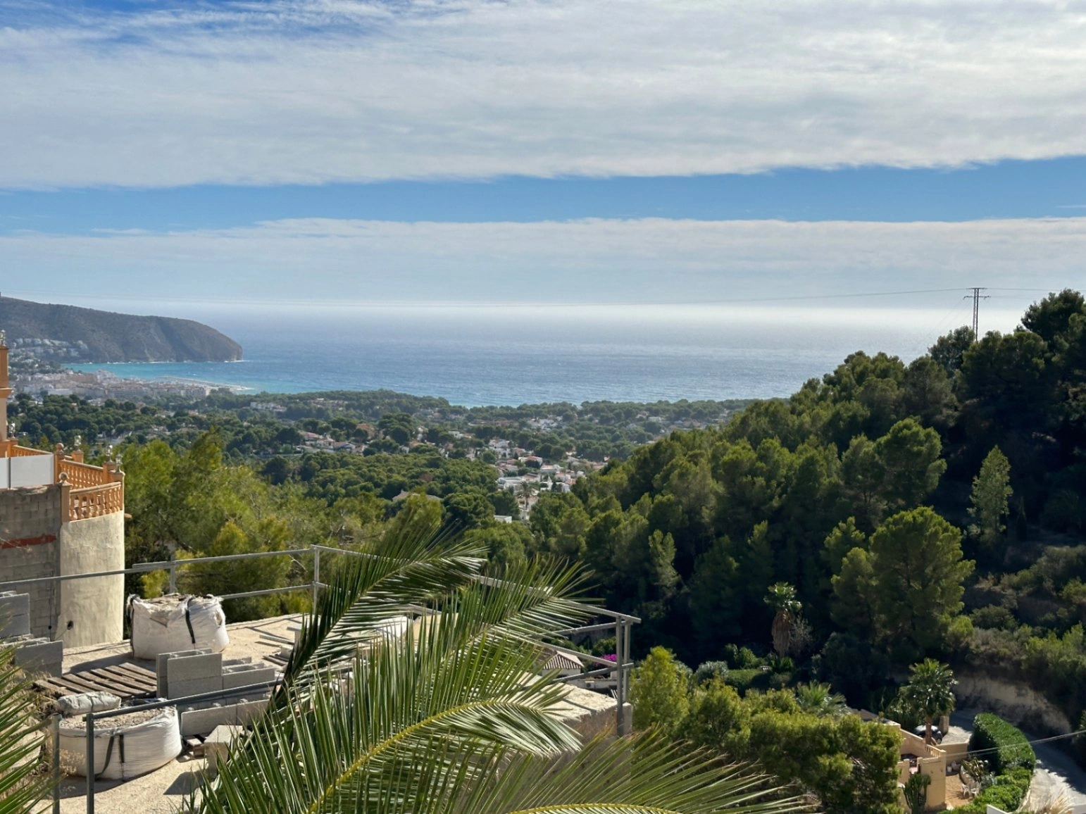 Plot with sea views in Moraira