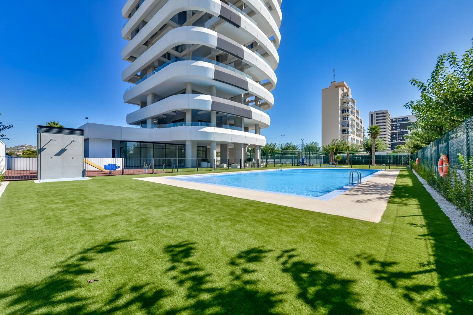 APPARTEMENT MET ZEEZICHT IN CALPE