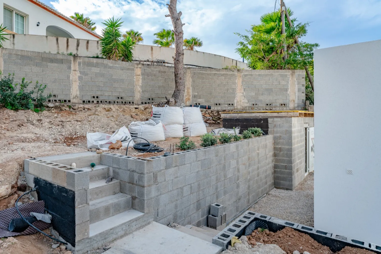 Mediterrane Villa Te Koop in Calpe 3 Slaapkamers, Privézwembad 500m van de Zee