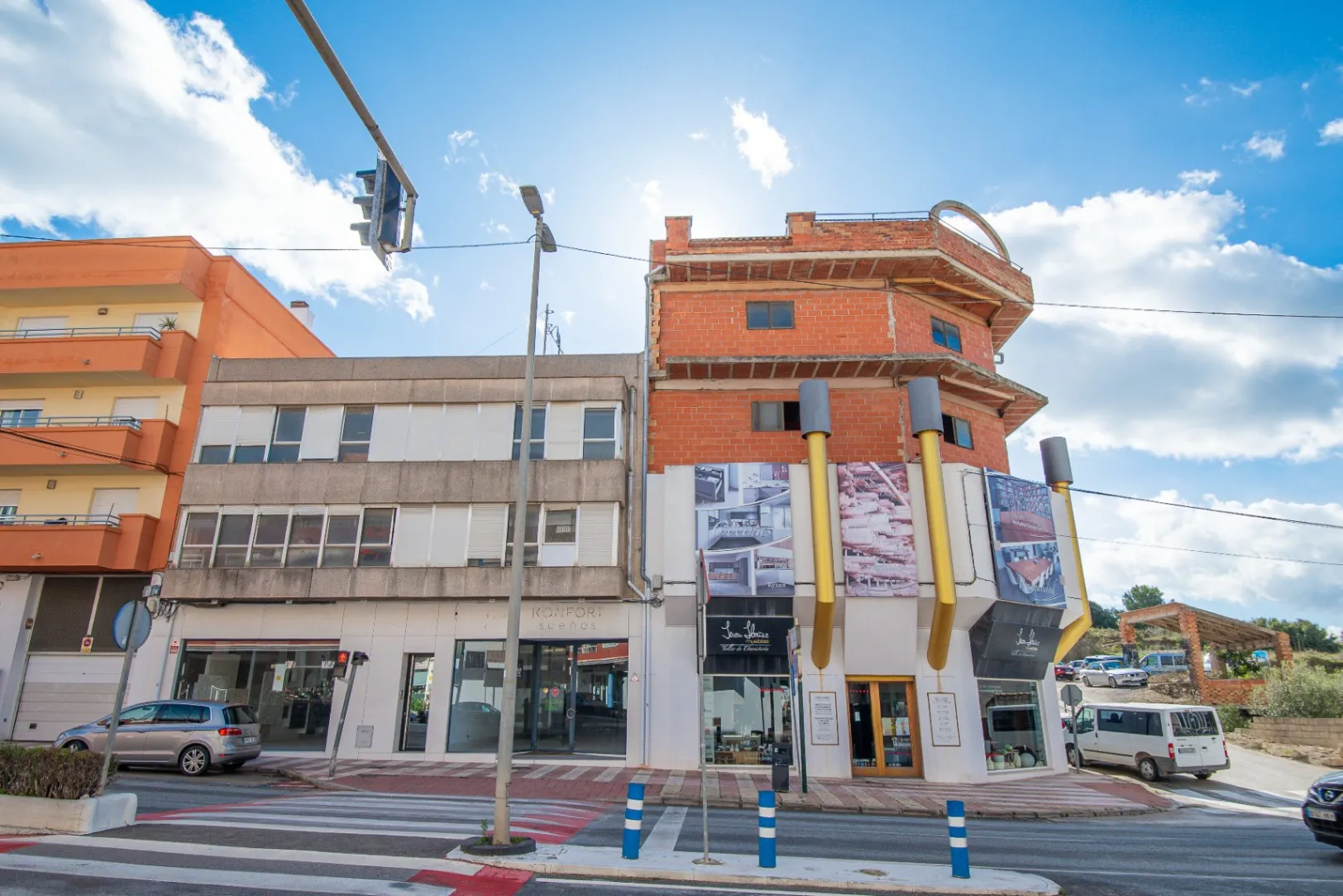 Pand Te Koop in het Centrum van Teulada – Woon- en Commerciële Beleggingsmogelijkheid