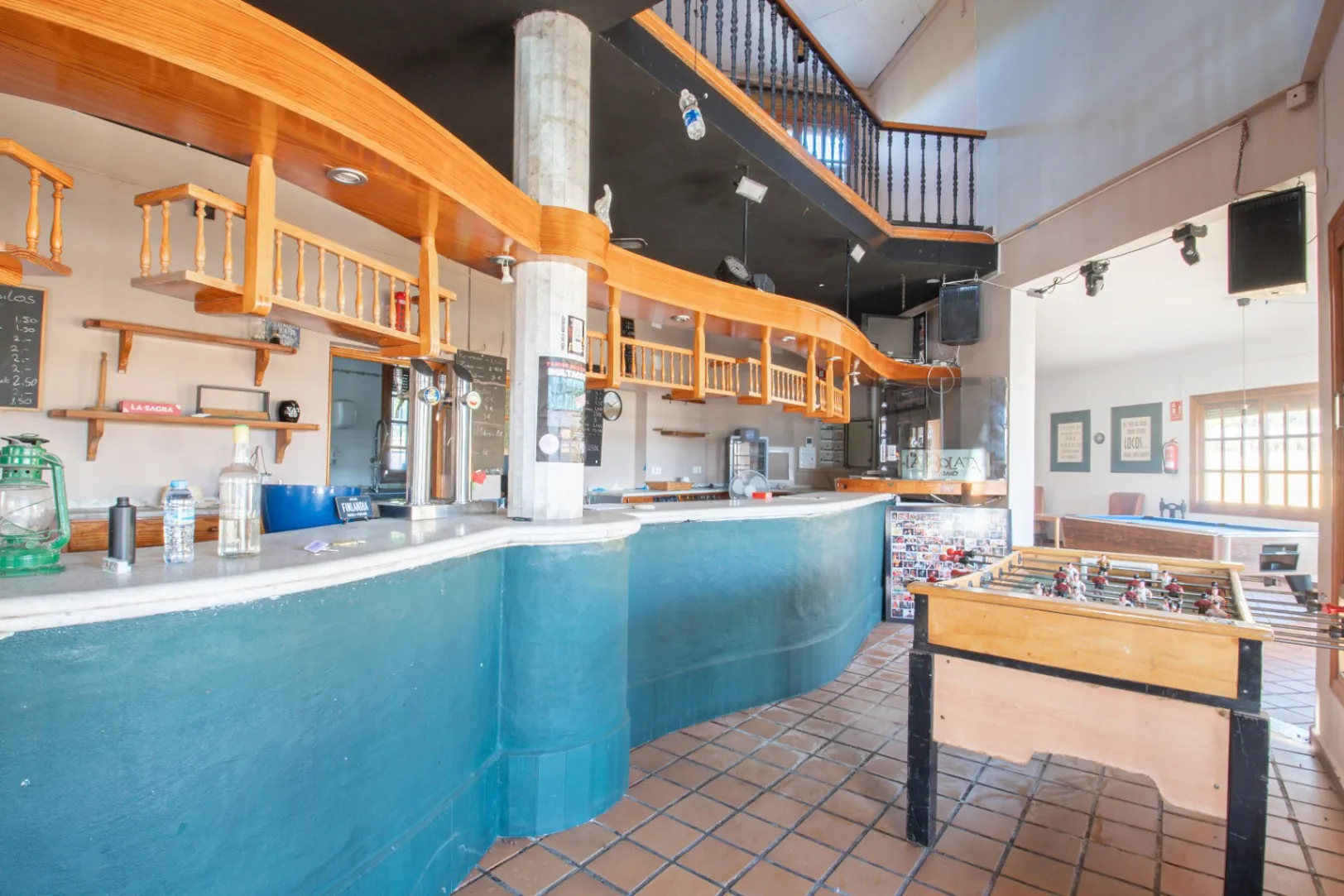 Commercieel Restaurant & Bar Te Koop in Sanet y Negrals – Landmark Pand met Parkeerplaatsen