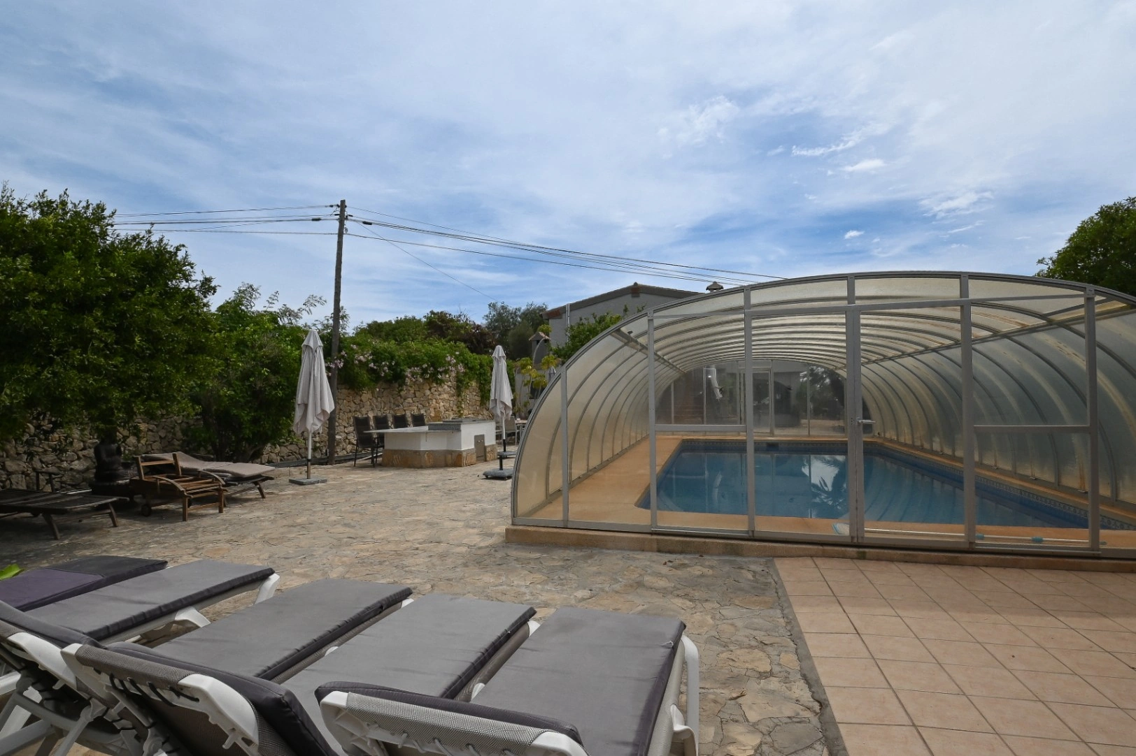 Charmante Mediterraanse Villa met Zeezicht, Groot Overdekt Zwembad en Tuin – Teulada