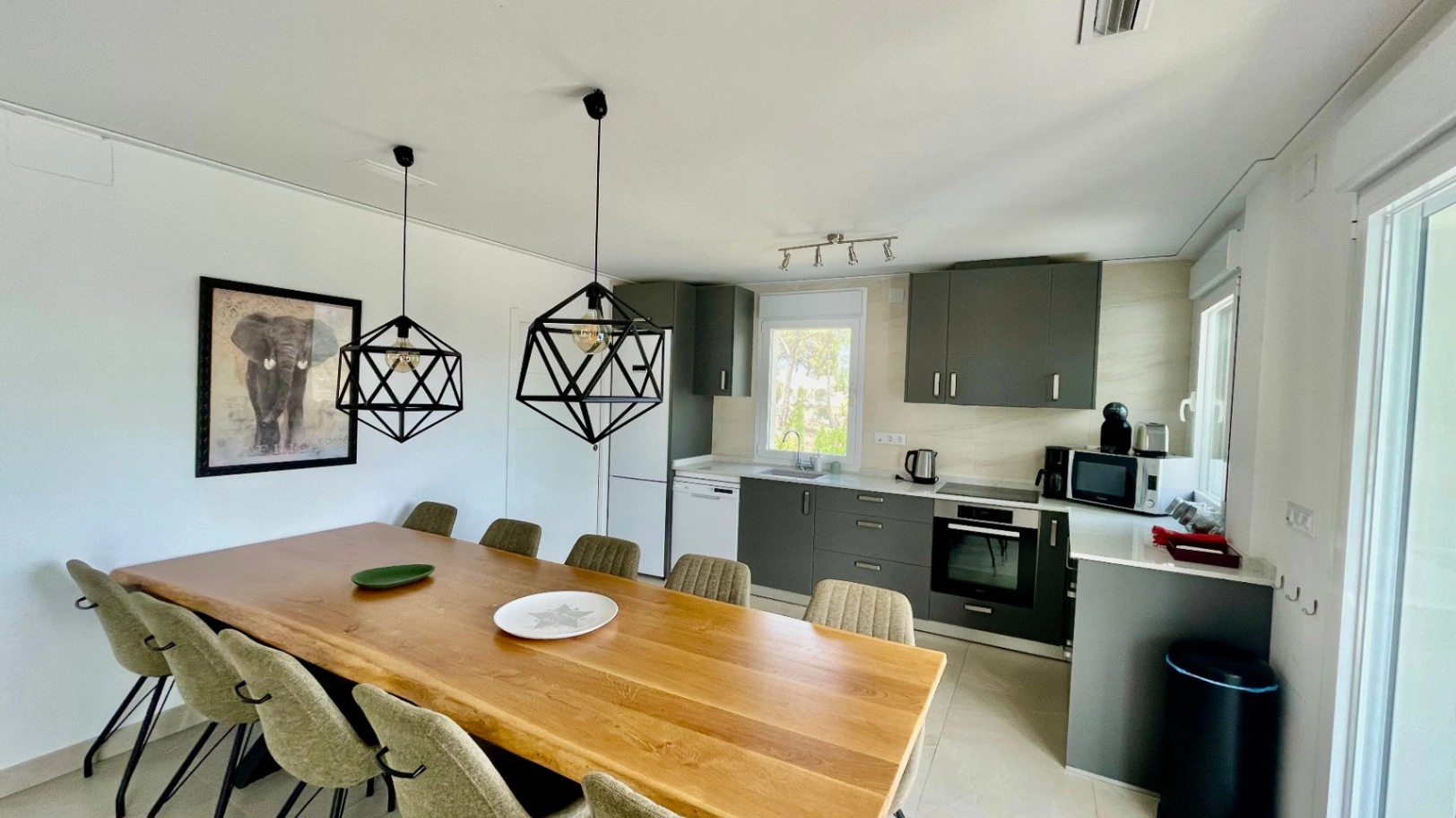 For sale in Alcalali: Modern and elegant