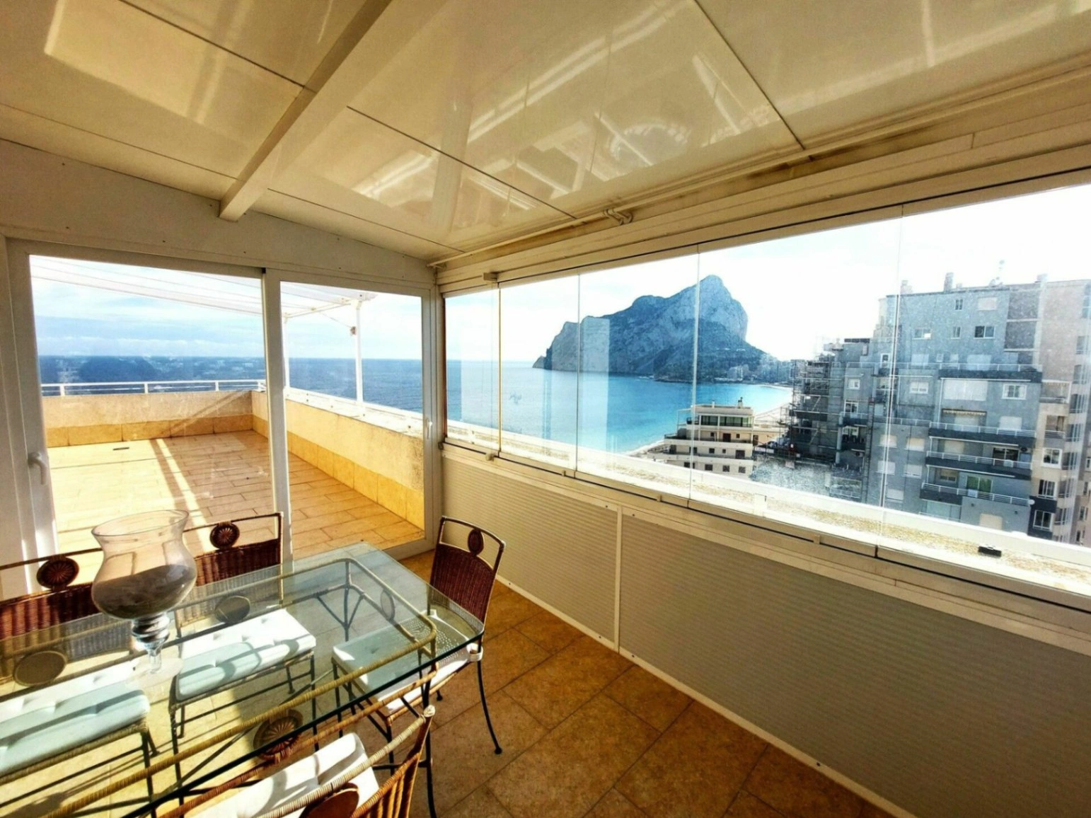 Duplex penthouse met een ruim terras