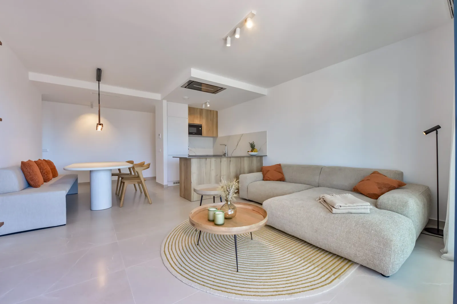 APPARTEMENT MET ZEEZICHT IN CALPE