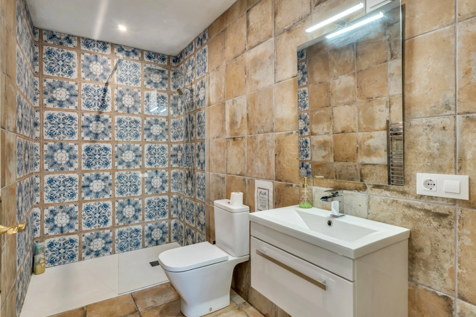 Villa for sale in Lliber:  Multigenerational, spacious