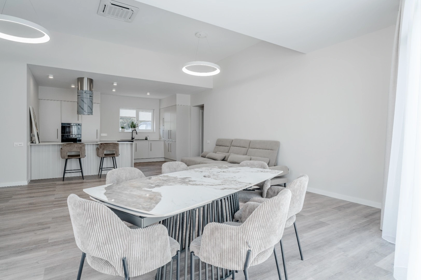 Mediterrane Villa Te Koop in Calpe 3 Slaapkamers, Privézwembad 500m van de Zee