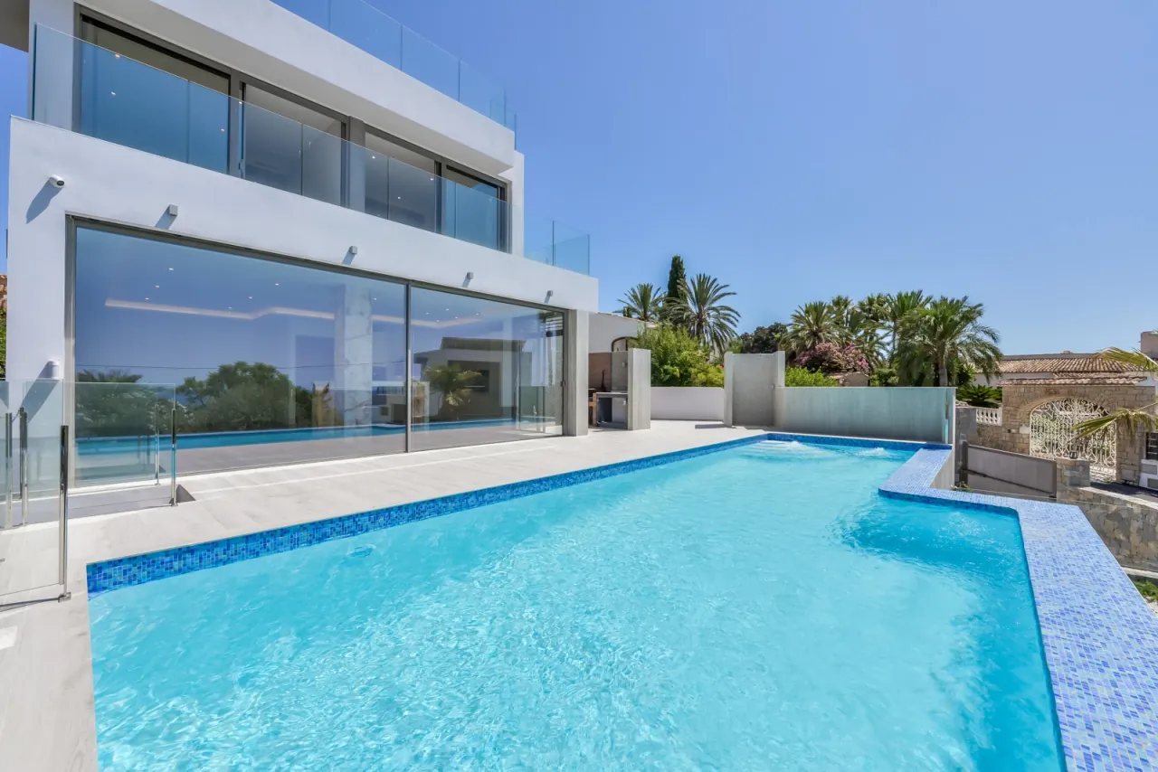 6 slaapkamer, 6 badkamer Villa te koop in Calpe