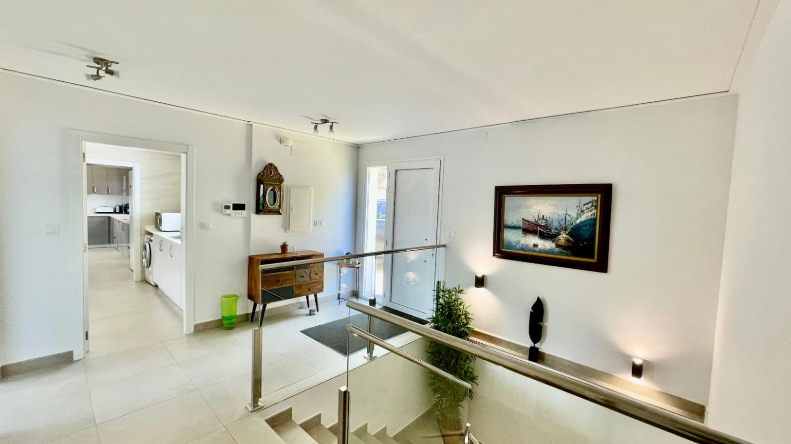 For sale in Alcalali: Modern and elegant