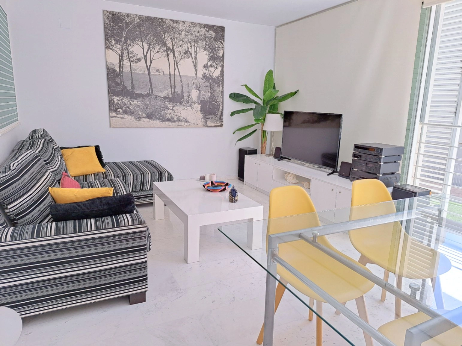 Apartment for Sale in Puerto Javea 100m from Beach, Bars and Restaurants