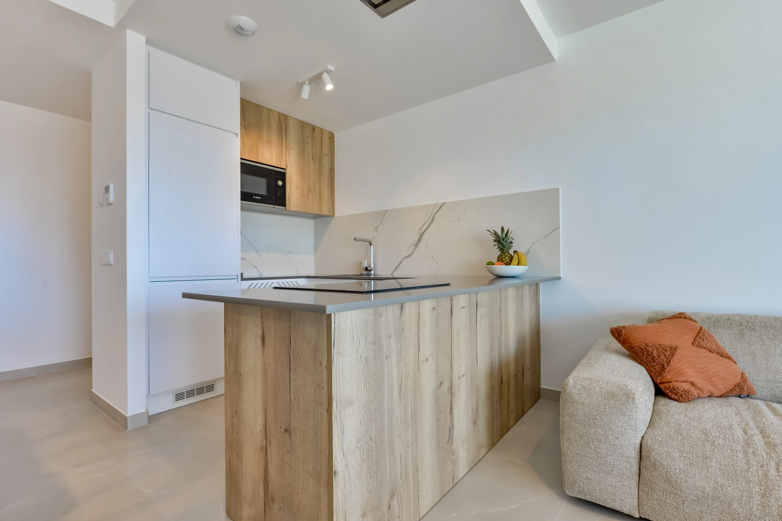 APPARTEMENT MET ZEEZICHT IN CALPE