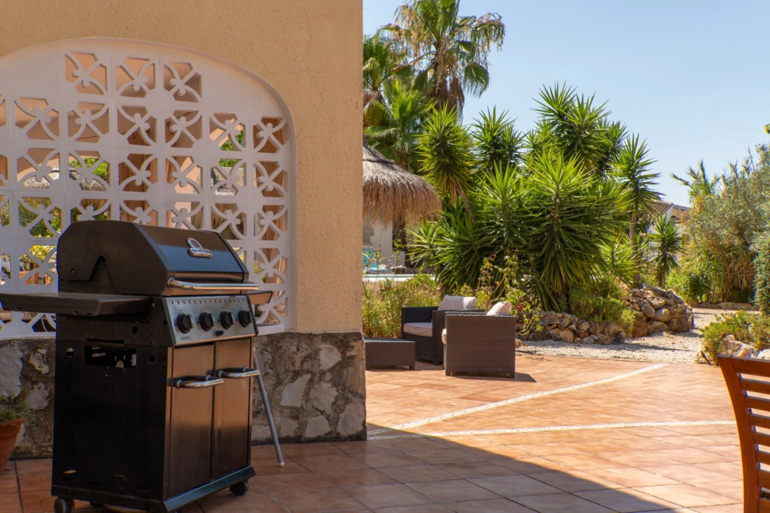 Villa for sale in Lliber:  Multigenerational, spacious