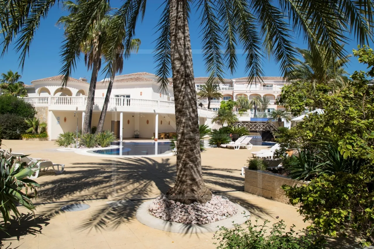 2 bedroom 2 bathroom Managed Complex Apartment For Sale in Benissa Costa