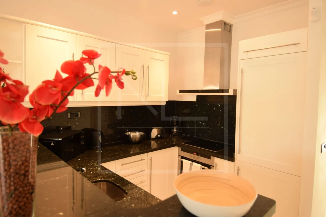2 bedroom 2 bathroom Managed Complex Apartment For Sale in Benissa Costa