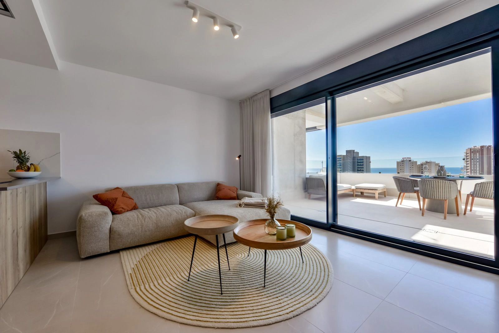 APPARTEMENT MET ZEEZICHT IN CALPE