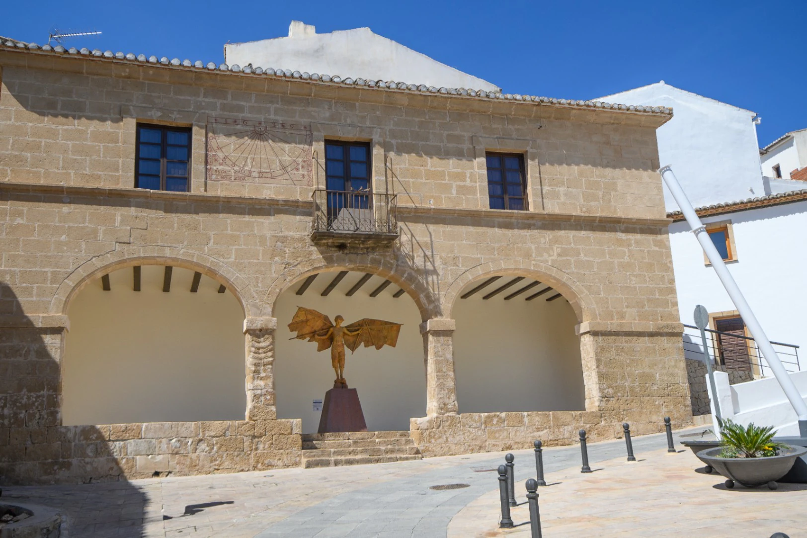 Spectacular reformed townhouse for sale in Teulada