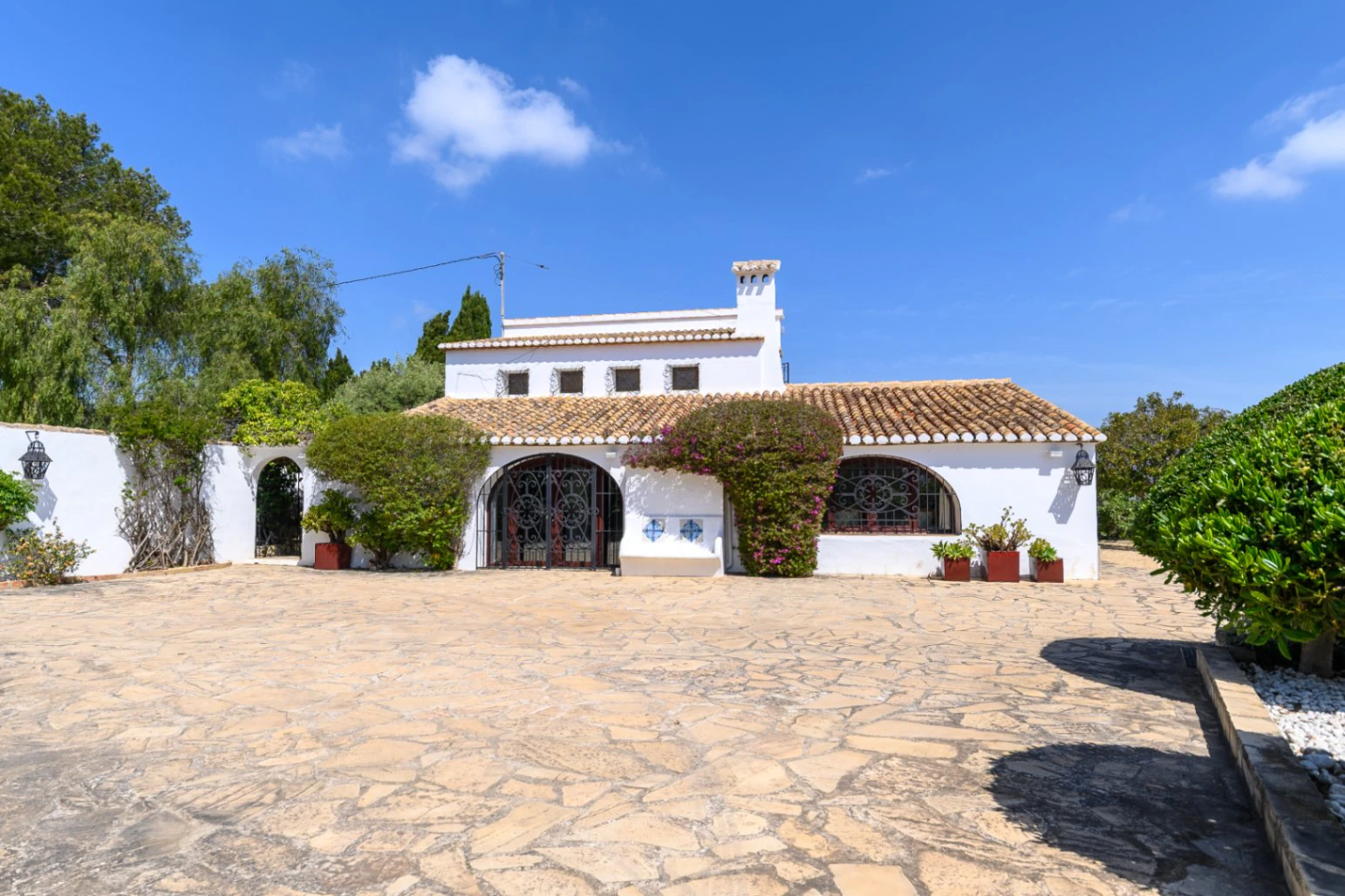 Baile del Sol Exclusive Rustic Estate with Unrivalled Coastal Panoramas