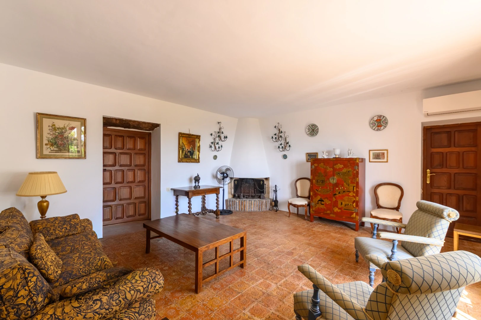 Baile del Sol Exclusive Rustic Estate with Unrivalled Coastal Panoramas