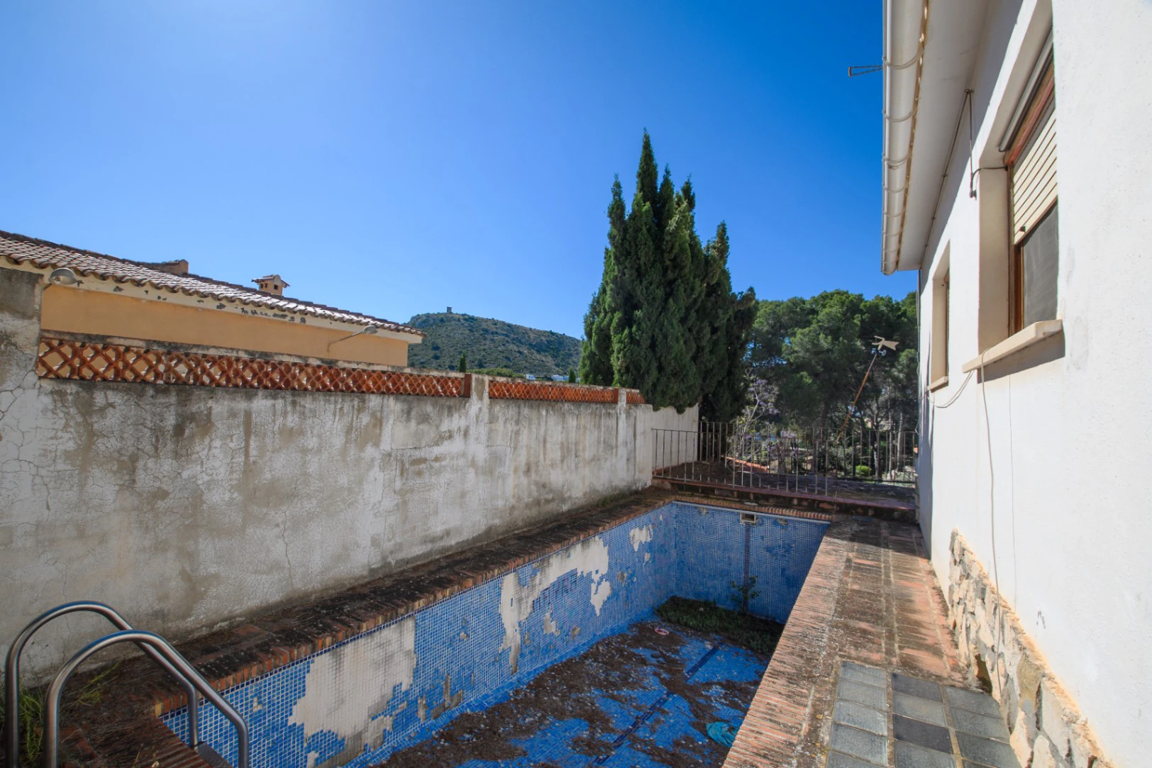 Villa in El Portet Moraira for reform