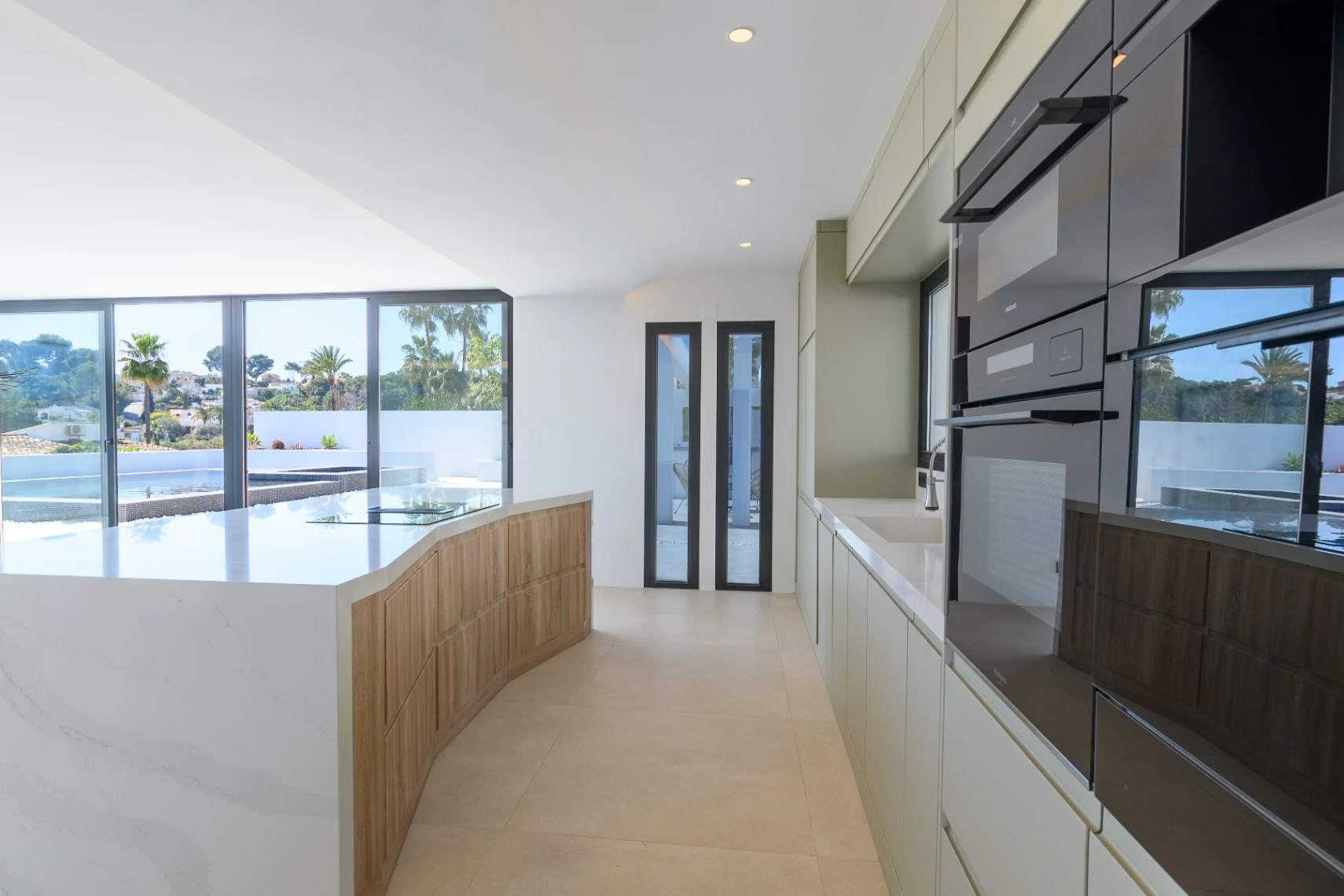 Exclusive Modern Villa in Prime Moraira Location – 5 Bedrooms, Pool  Jacuzzi