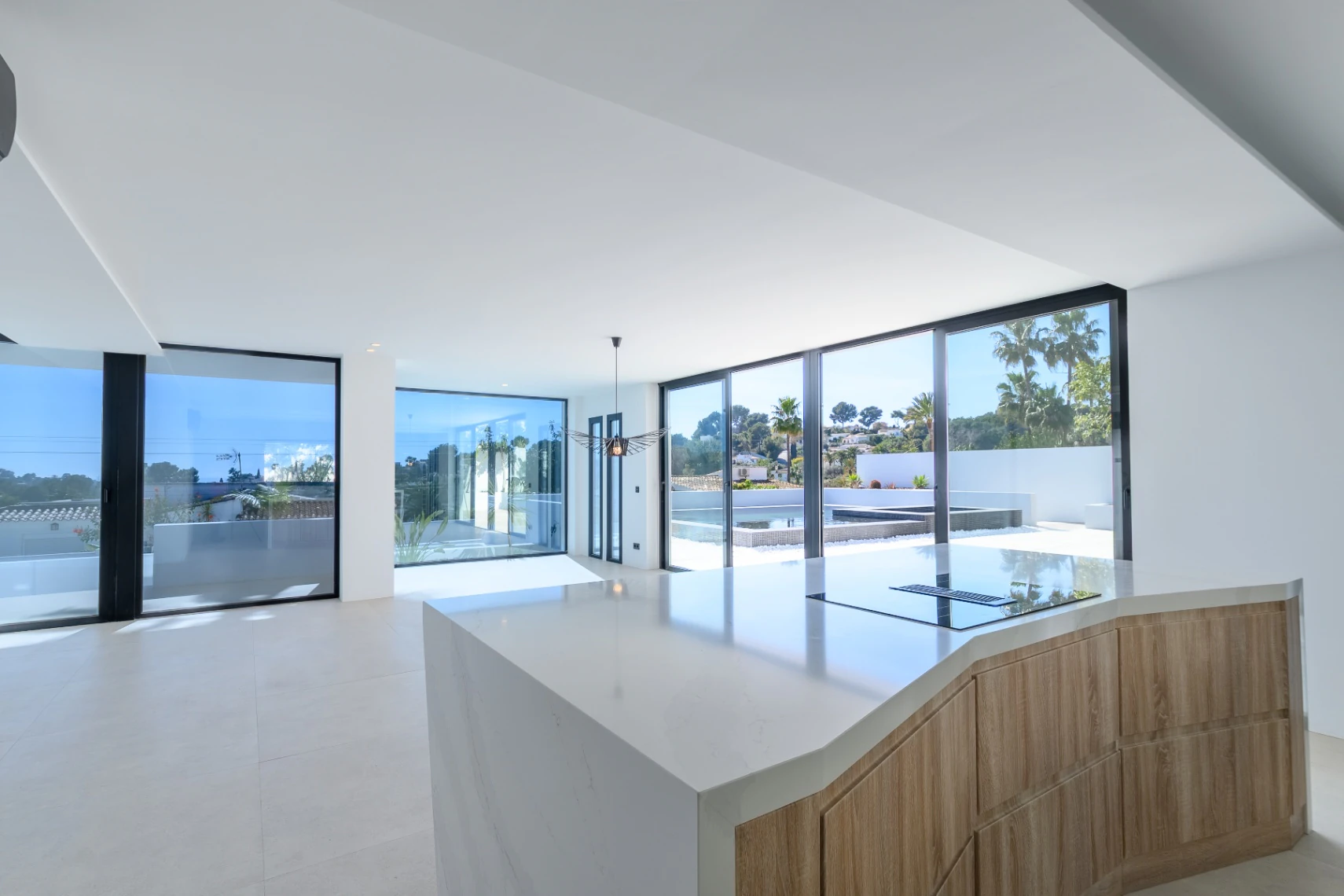 Exclusive Modern Villa in Prime Moraira Location – 5 Bedrooms, Pool  Jacuzzi