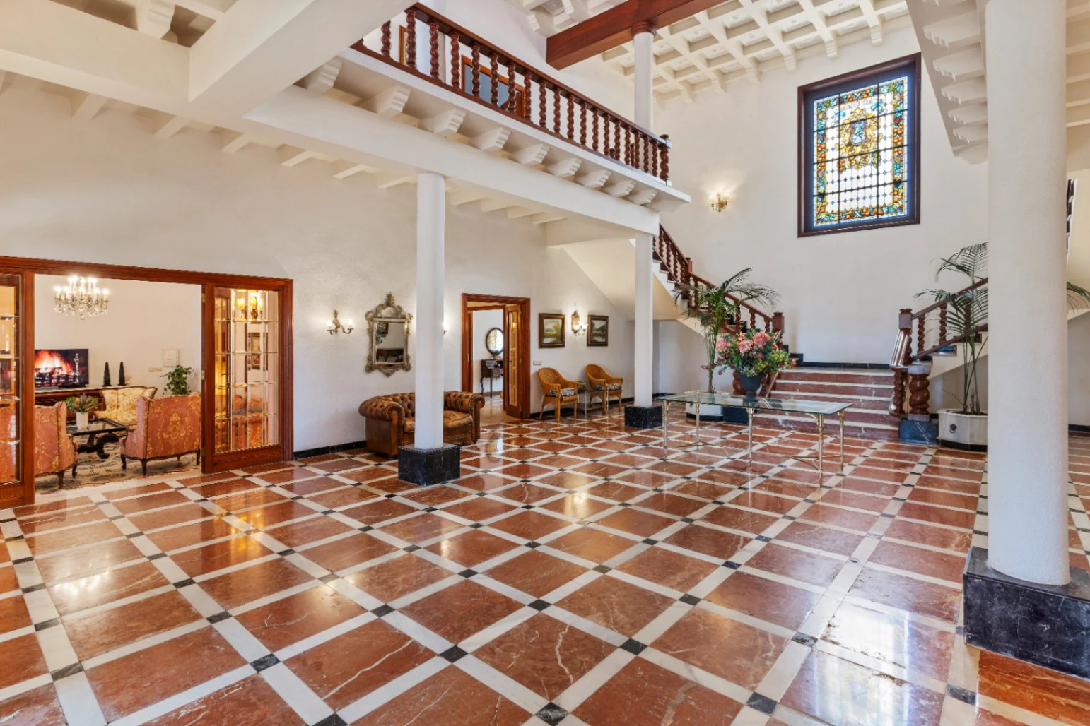 Villa de style baroque de luxe à vendre à Denia