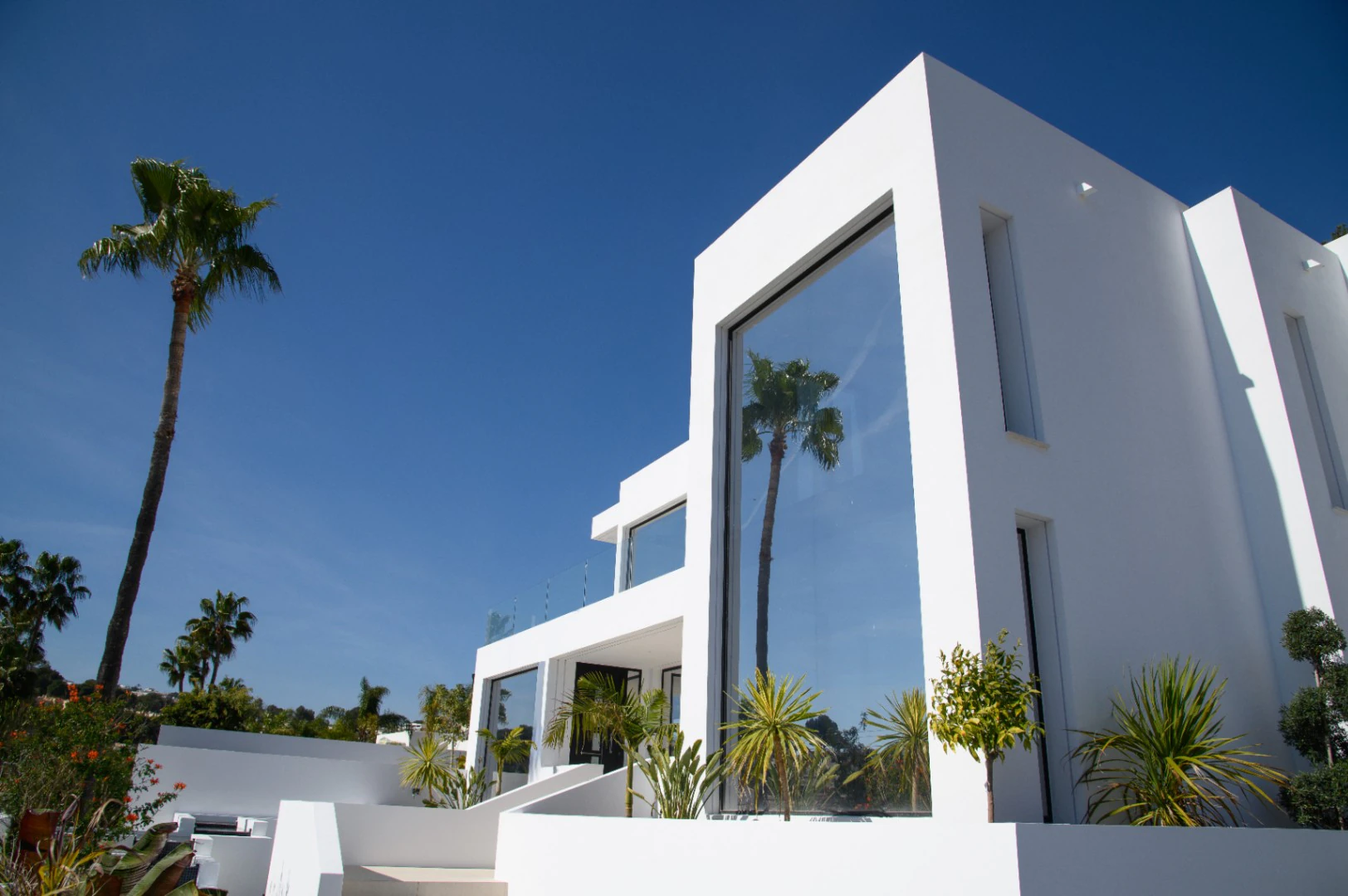 Exclusive Modern Villa in Prime Moraira Location – 5 Bedrooms, Pool  Jacuzzi